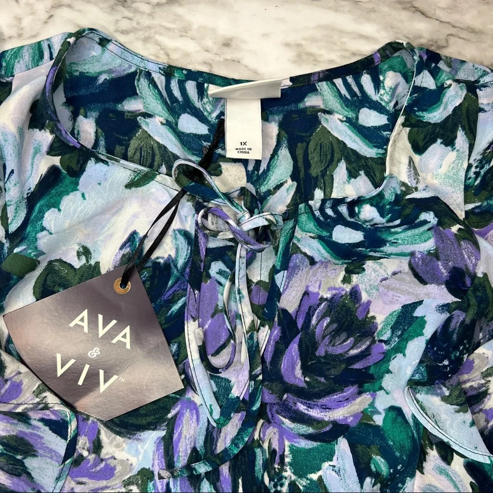Ava & Viv floral print blouse, 1X - Picture 3 of 8